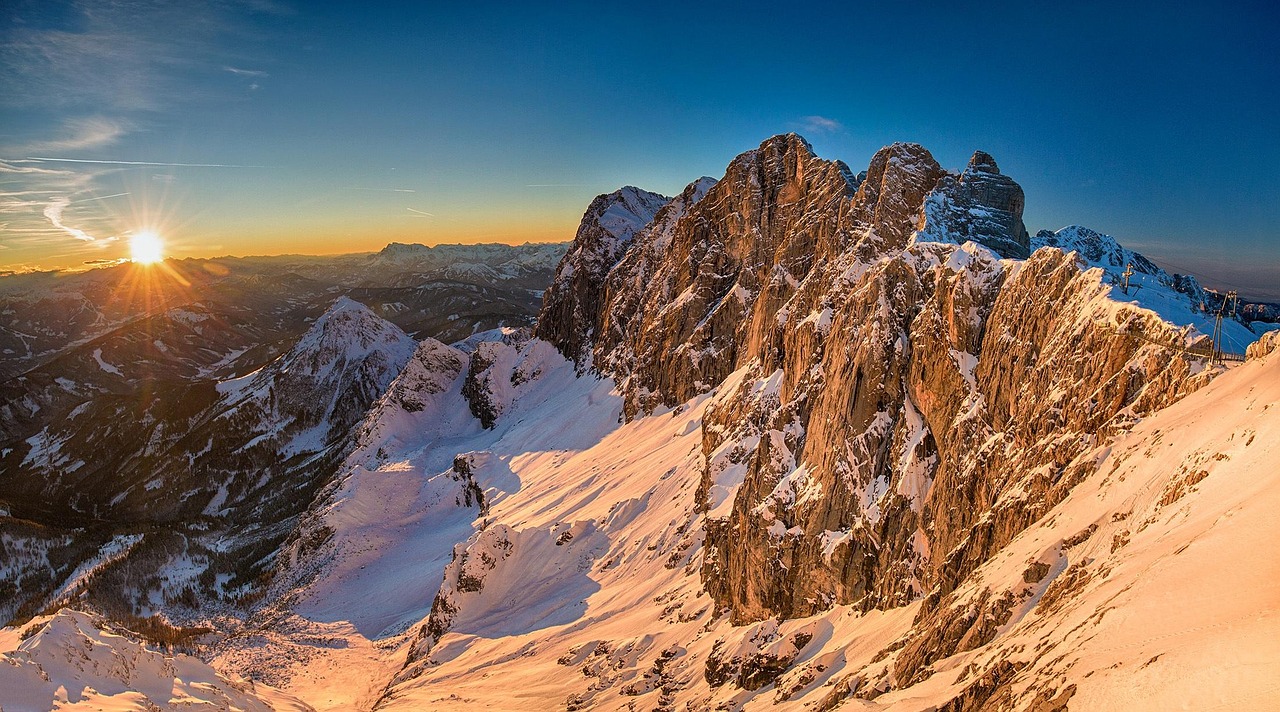 découvrez la majesté des montagnes : paysages impressionnants, activités en plein air et conseils pour explorer ces merveilles naturelles en toute saison.
