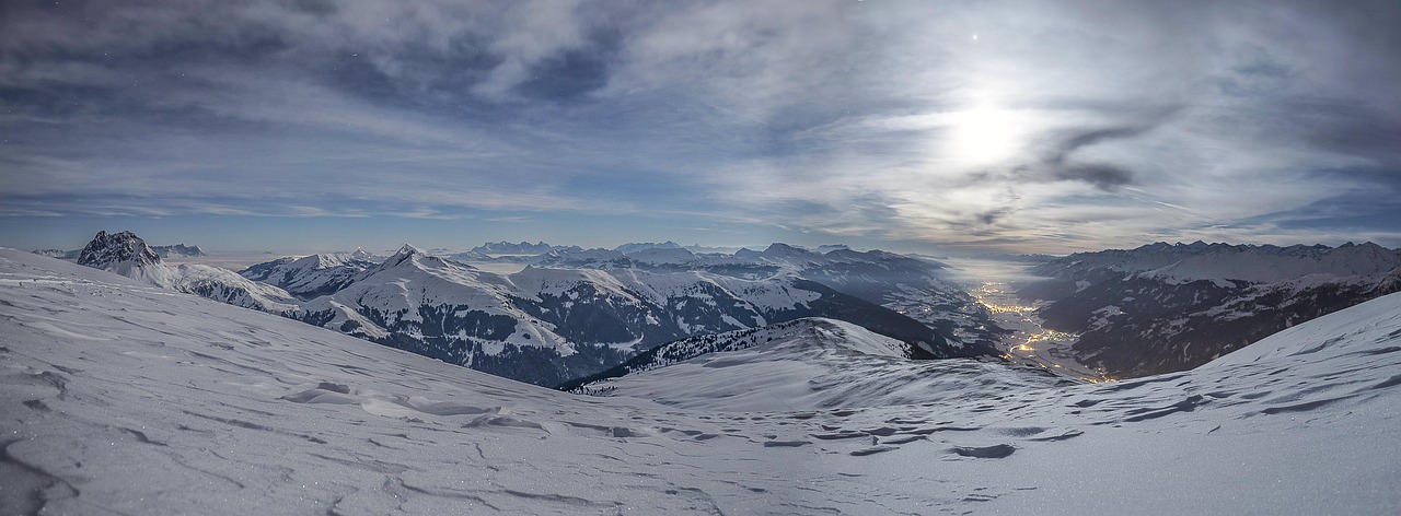 découvrez la magie des montagnes : paysages époustouflants, aventures en plein air et conseils pour explorer ces merveilles naturelles.