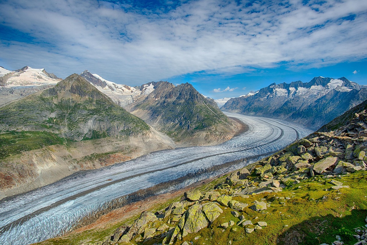 découvrez la majesté des montagnes : paysages grandioses, activités en plein air et escapades nature pour tous les amoureux d’aventure et de découverte.
